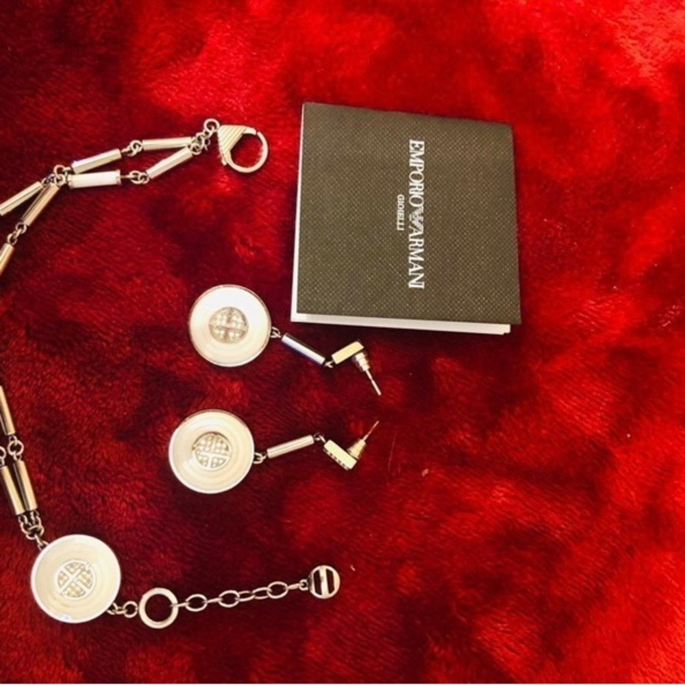 Bracelet and earrings Armani